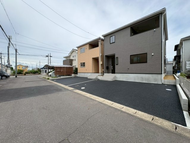 クワイエ　各務原市鵜沼朝日町第6　全2区画分譲の外観|■全体写真　
■ヤマダ不動産　株式会社リライフ　