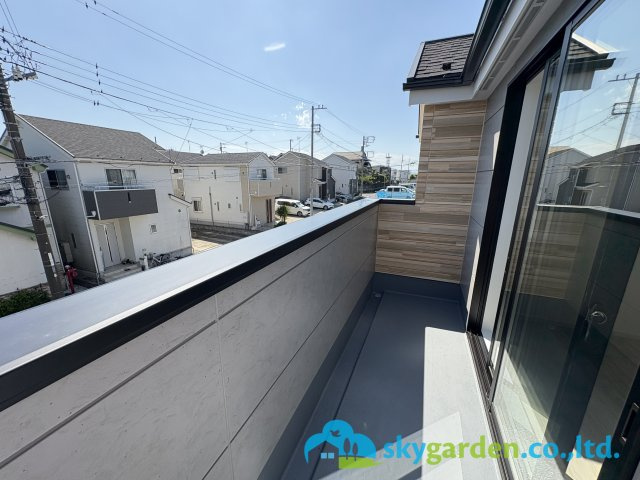 藤沢市石川２期　新築戸建　全３棟４号棟のバルコニー|陽当たり良好なバルコニーです