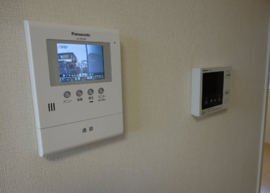 稲城市百村のアパートのセキュリティ