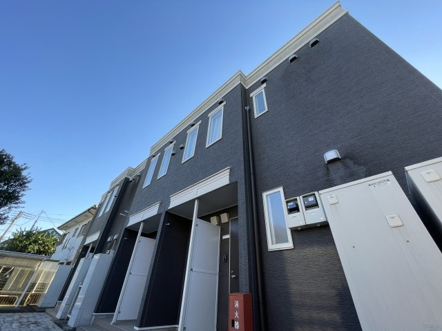 稲城市百村のアパート