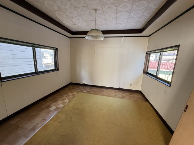 2026/2/1NEW　戸建　高山市石浦町4丁目　800万の洋室