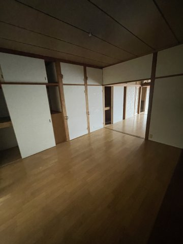 三田ハイツ２階Ｂの居間・リビング