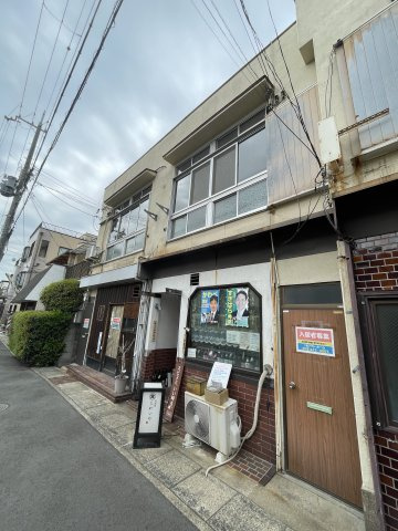 三田ハイツ２階Ｂのエントランス