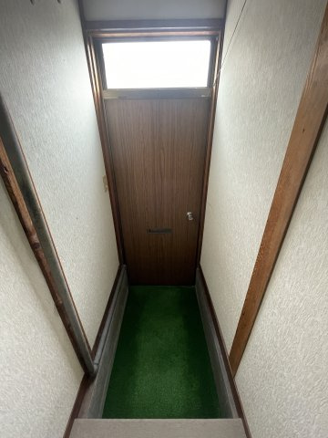 三田ハイツ２階Ｂの玄関