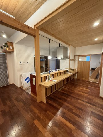 2026/3/22NEW　戸建　高山市国府町広瀬　3480万の居間・リビング