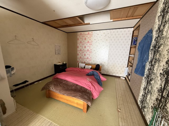 2026/2/1NEW　戸建　高山市新宮町　480万の洋室