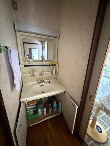 2026/2/1NEW　戸建　高山市新宮町　480万の独立洗面台