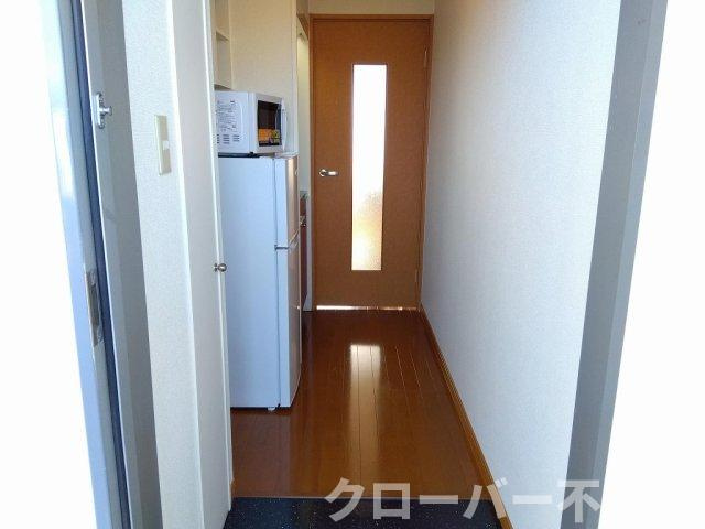 レオパレスソレーユの玄関