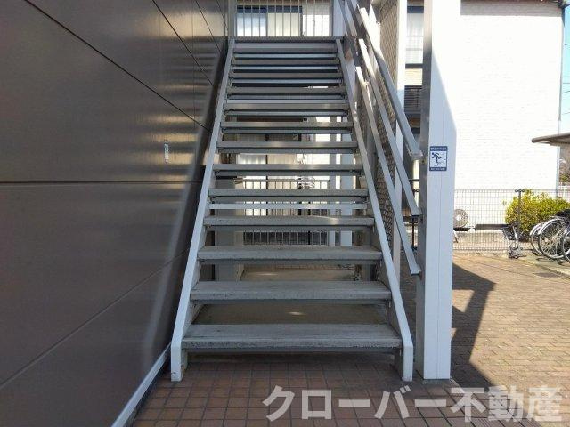 レオパレスソレーユのエントランス