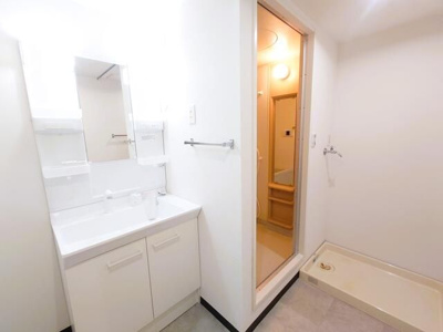 【洗面所】 | キャピタルマンション志木 | ゆったりとスペースのある洗面所