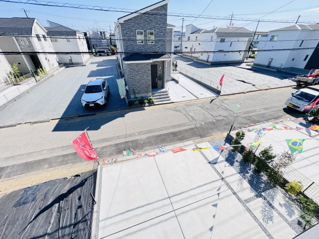 松戸市新松戸６丁目新築戸建【新松戸南小学校：4分】の展望|バルコニーより道路側眺望・南道路で日当たり良好♪