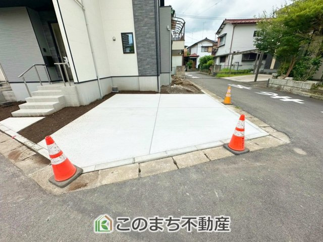 リガーレ宇都宮市緑11期の駐車場|お車駐車スペース３台分ご用意しております♪
