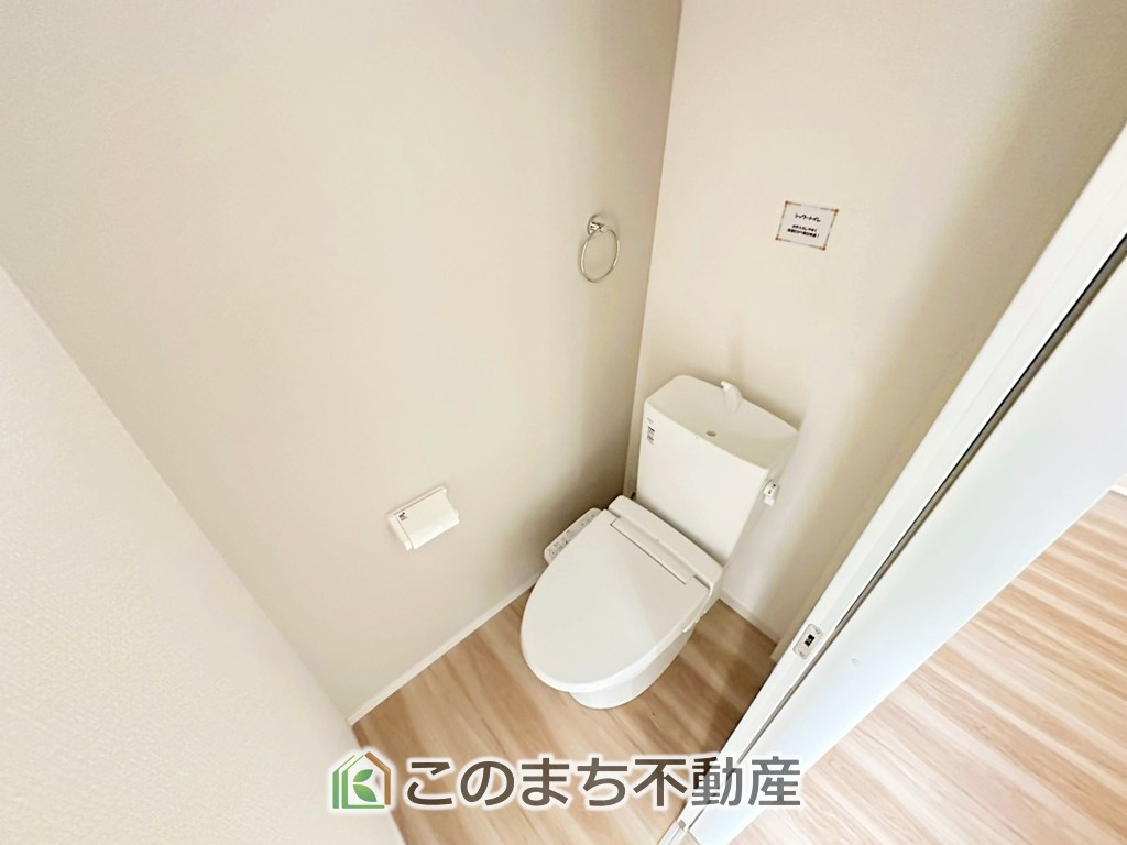 リガーレ宇都宮市緑11期のトイレ|いつも綺麗に清潔に！シャワー付きトイレです♪
