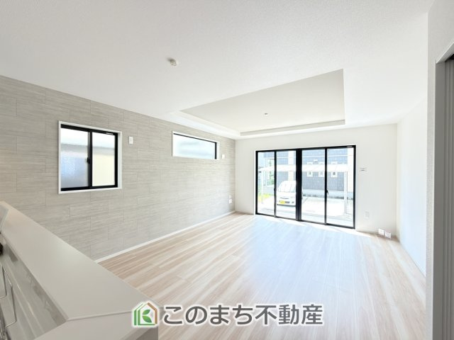 リガーレ宇都宮市緑11期の居間・リビング|時間のゆとりと空間、暖かな陽光がもたらす光と風を独占してください。新しい暮らしが始まります。
