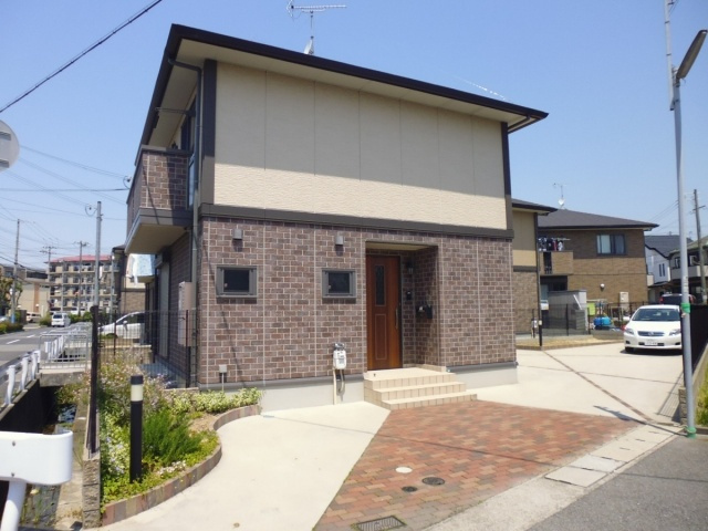 I－RiverＣourt E棟の外観