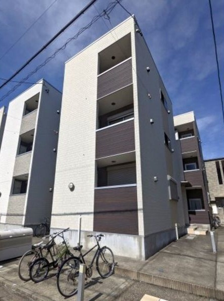 ハーモニーテラス野並Ⅳの外観