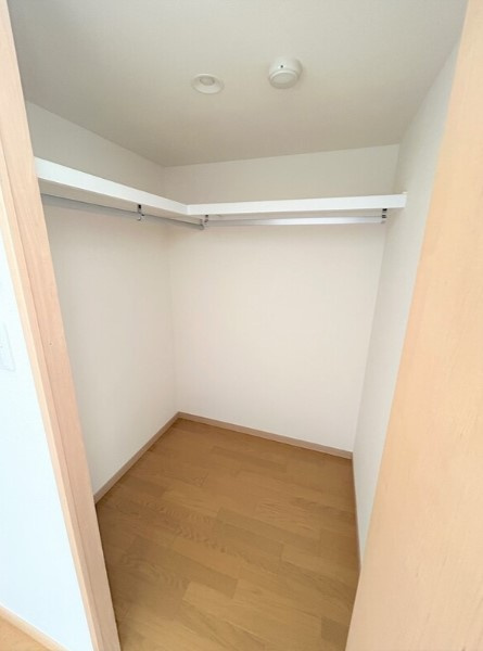 レオ四拾八番館の収納