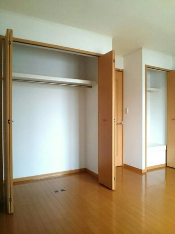 サンライズ芳川Ⅱの収納