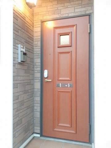 サンライズ芳川Ⅱのエントランス