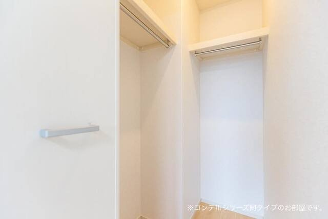 ラフレシール　ウエストの収納|小物を収納するのに便利です
