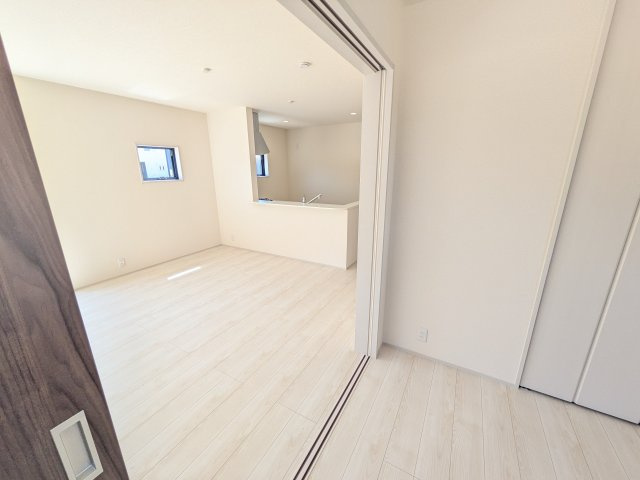 かすみがうら市下稲吉2期　新築戸建て　8号棟の居間・リビング