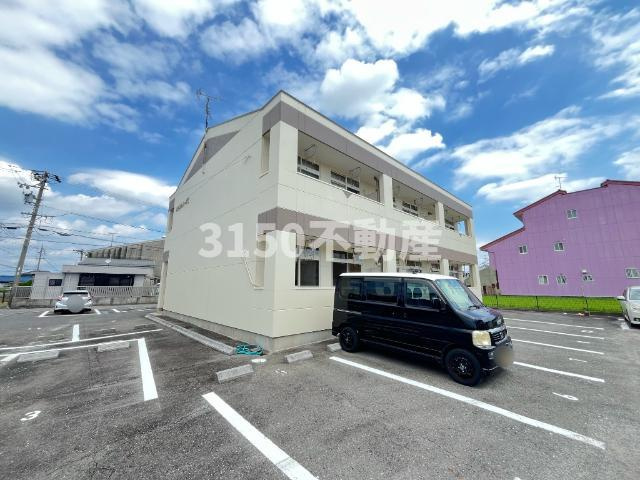 メモリアルコーポⅡの駐車場|外観写真（昼）