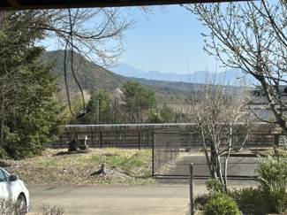 【展望】 | 【北杜市高根町村山東割】敷地内で家庭菜園が楽しめる平家 | 西側の和室