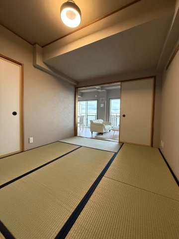 コスモ小針の和室