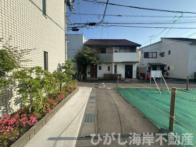 鎌倉市由比ガ浜1丁目　売地　全２区画の前面道路含む現地写真|現地外観
