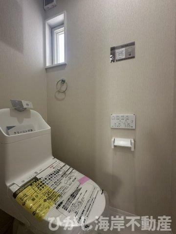 藤沢市鵠沼海岸5丁目　中古戸建のトイレ|新規リフォーム完了！　洗浄機能付きお手洗い