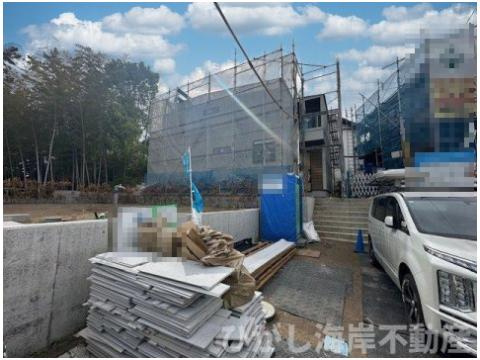藤沢市鵠沼桜が岡１丁目　新築戸建の外観|4月17日撮影　建築中　現地外観