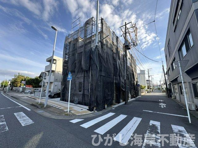 平塚市夕陽ヶ丘　新築戸建　全２棟の外観|6月2日撮影　建築中　現地外観