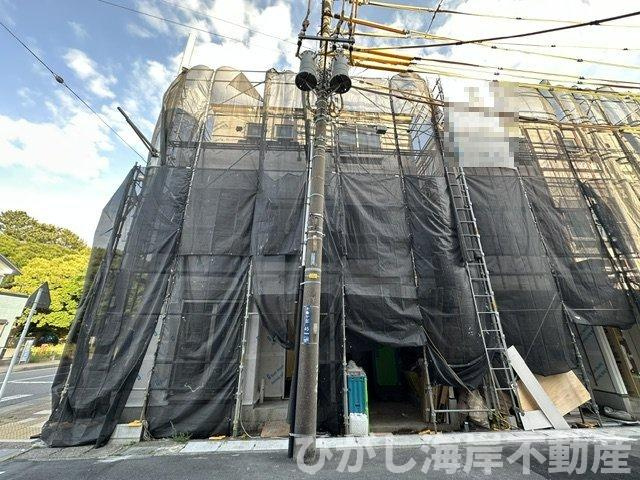 平塚市夕陽ヶ丘　新築戸建　全２棟の外観|6月2日撮影　建築中　現地外観