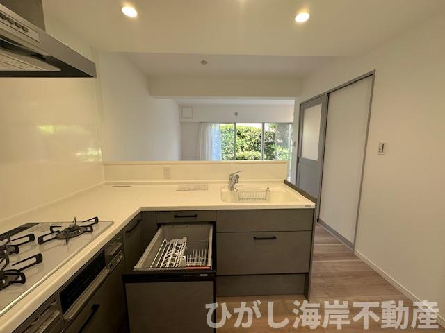 ガーデンハウス湘南のキッチン|新規リフォーム完了！　食洗器付きシステムキッチン
