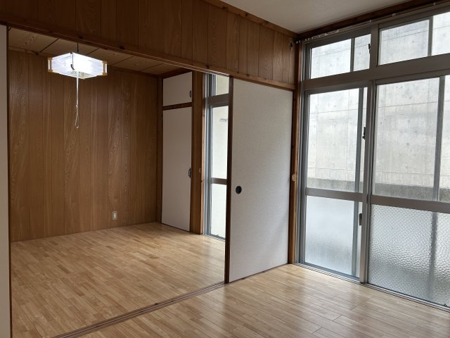 【居間・リビング】