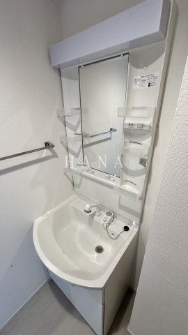 リブリ・学園東町 の洗面所|※別号室反転タイプ写真