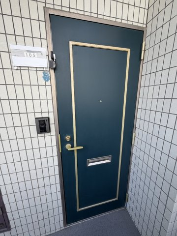 ときわ庄山ハイツの玄関