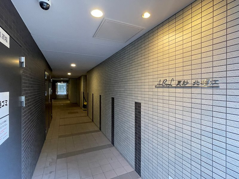 アーベル更紗北堀江のエントランス