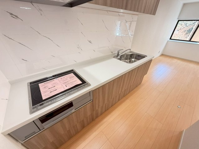 柏崎市松波３丁目のアパートのキッチン