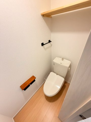 柏崎市松波３丁目のアパートのトイレ