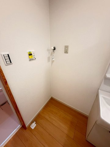 柏崎市松波３丁目のアパートの玄関