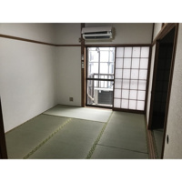 内装は落ち着いています