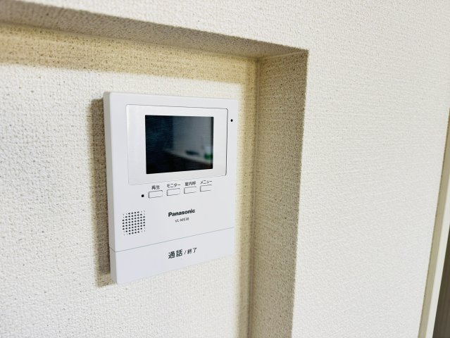 八街市　令和6年築戸建　太陽光発電システム付の防犯設備