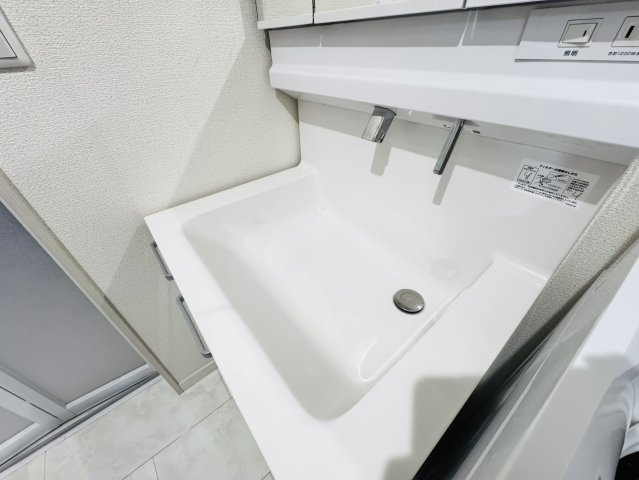 八街市　令和6年築戸建　太陽光発電システム付の独立洗面台|洗面化粧台