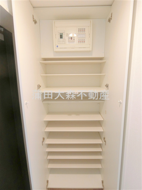 Court Station(コート・スタシオンの設備|玄関収納