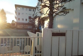 西小学校まで900m