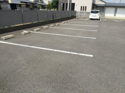 【駐車場】 | メイプルリーフ Ｂ | 駐車場