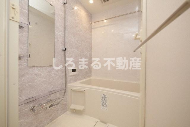 S-RESIDENCE大阪上本町の浴室