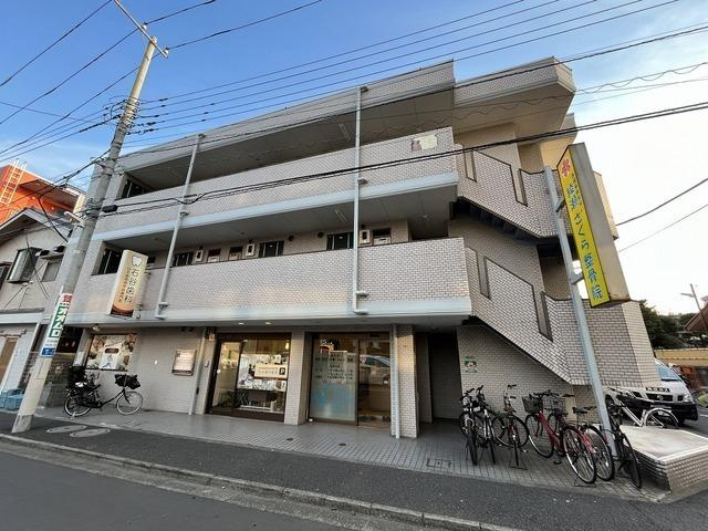 ワコーレエレガンス北綾瀬の外観