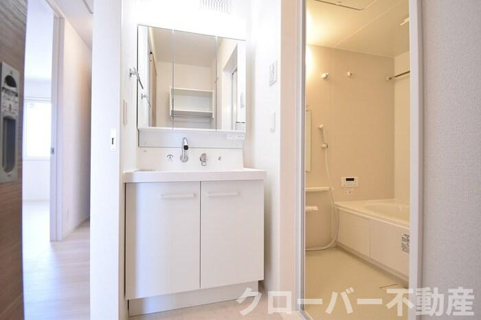 メゾン アリエッタの独立洗面台|洗髪洗面化粧台